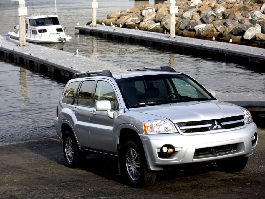  Mitsubishi Endeavor SE 2007 года  (фото 16 из 18)
